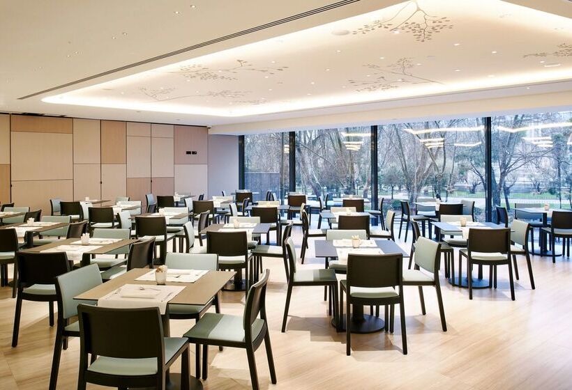 هتل Vp Plaza Espana Design