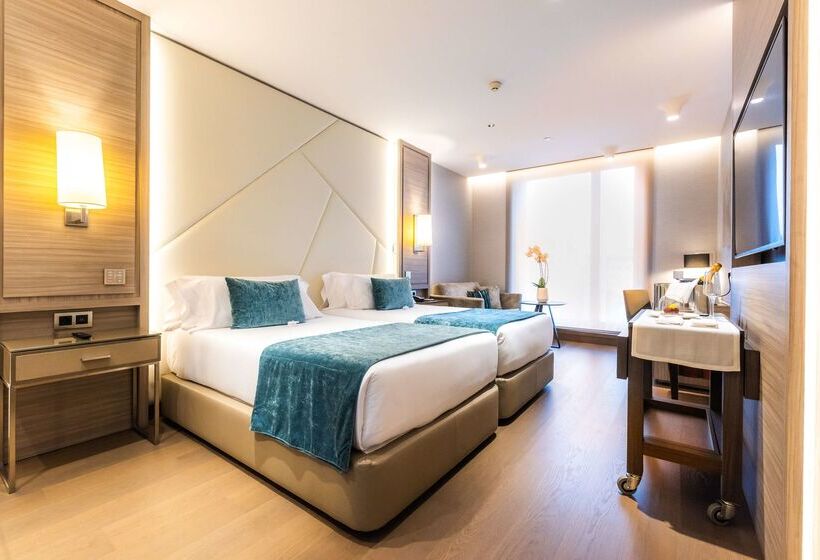 هتل Vp Plaza Espana Design