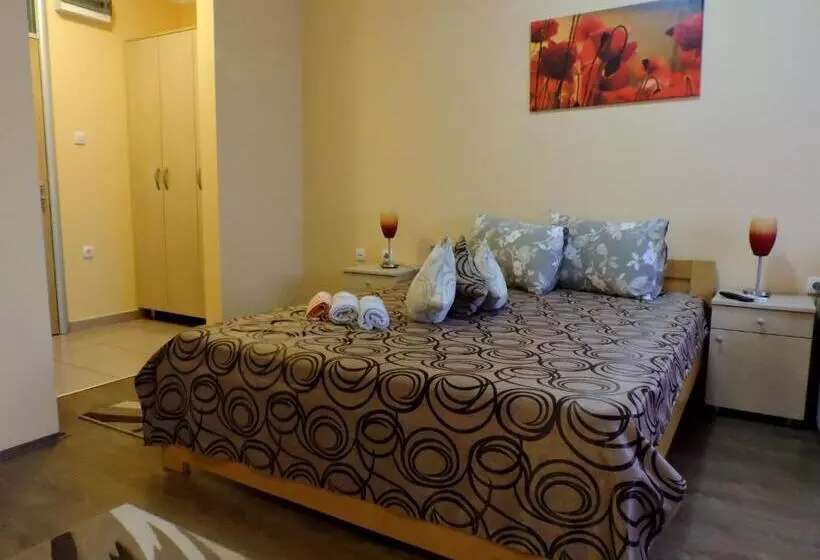 B&b Zmajevo Gnezdo 021