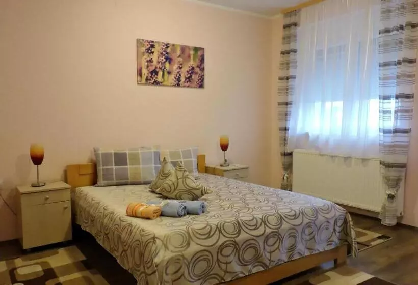 B&b Zmajevo Gnezdo 021