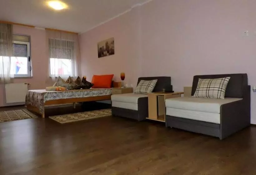 B&b Zmajevo Gnezdo 021