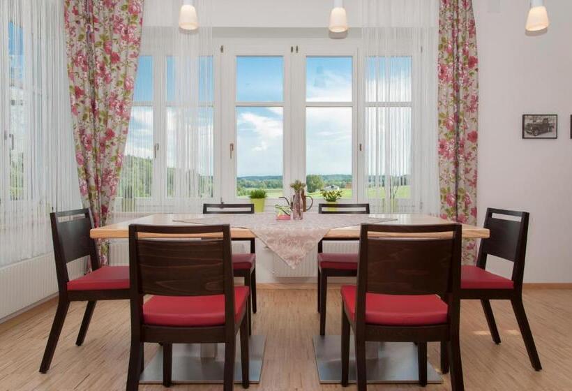 Bed and Breakfast Haus Steirer Am Kaiserwald