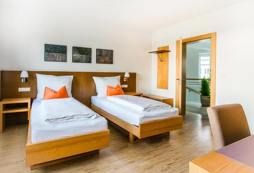 Bed and Breakfast Haus Steirer Am Kaiserwald