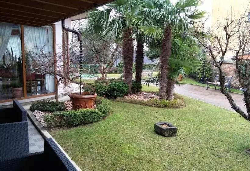 Hotelli Albergo Etrusco