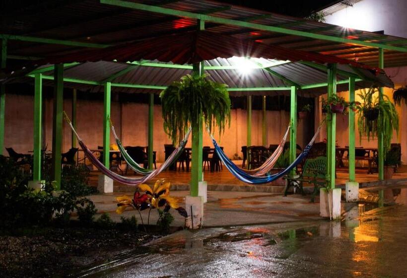 فندق Hostería El Paraíso