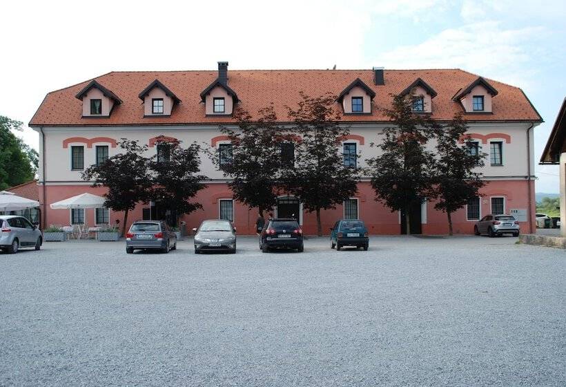 هتل Guesthouse Bistra