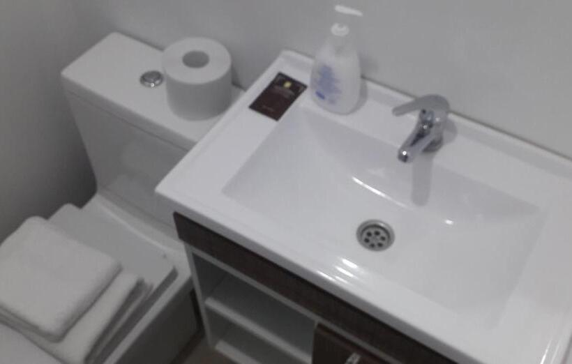 Hotell Hostal Del Rio