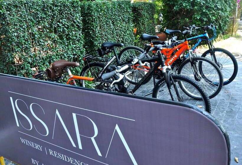 Отель Issara Boutique Winery