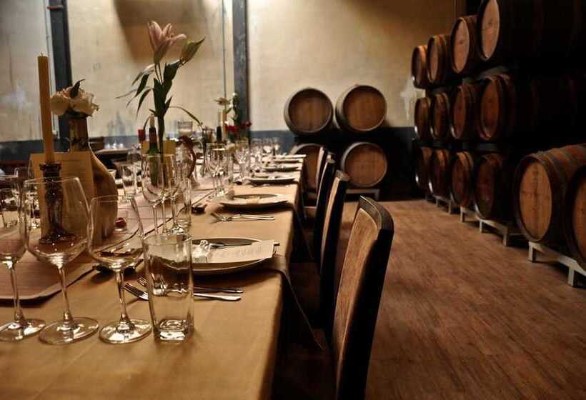 Отель Issara Boutique Winery