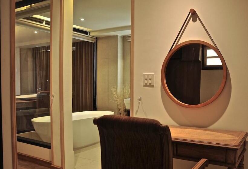 Отель Issara Boutique Winery