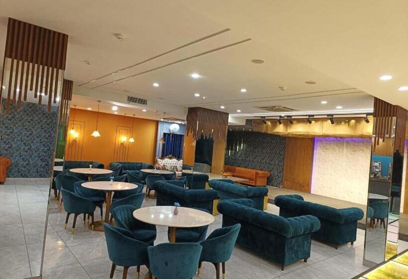 Ganeshwaram Hotel Sector 45 Noida