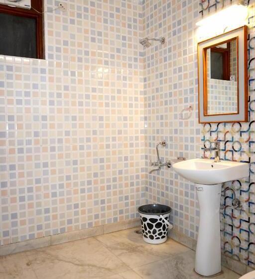 Ganeshwaram Hotel Sector 45 Noida