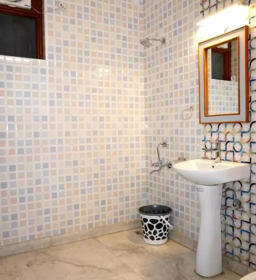 Ganeshwaram Hotel Sector 45 Noida