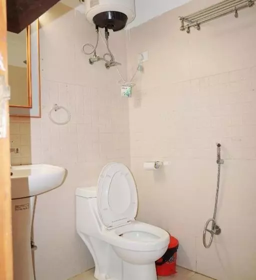 Ganeshwaram Hotel Sector 45 Noida