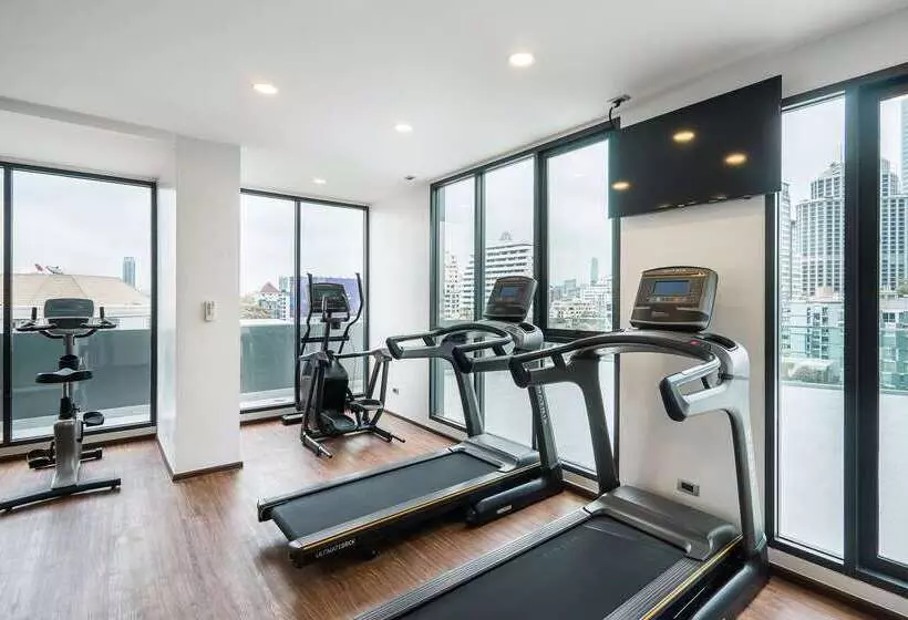 ホテル Surestay Plus By Best Western Sukhumvit 2
