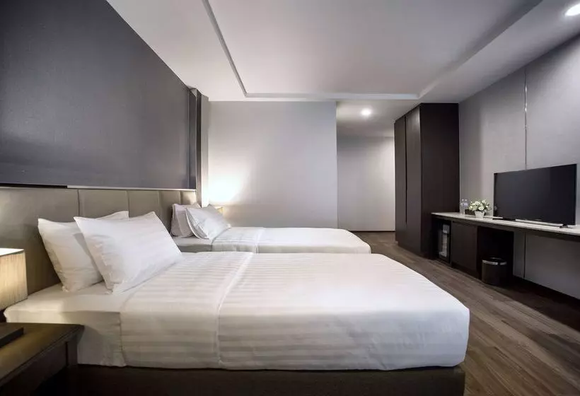 ホテル Surestay Plus By Best Western Sukhumvit 2