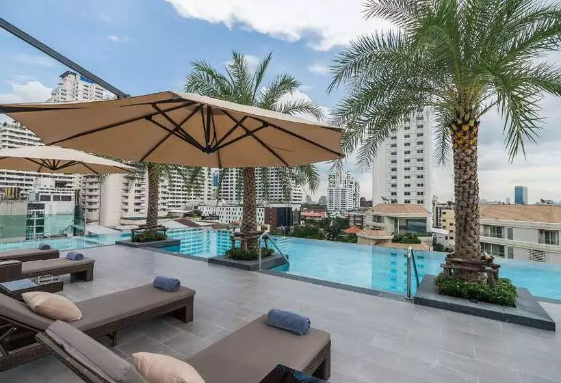 ホテル Surestay Plus By Best Western Sukhumvit 2