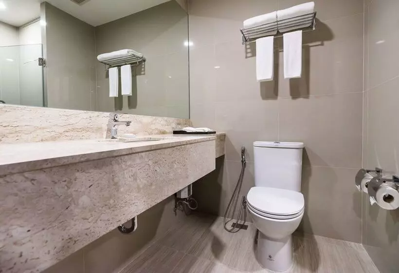 ホテル Surestay Plus By Best Western Sukhumvit 2