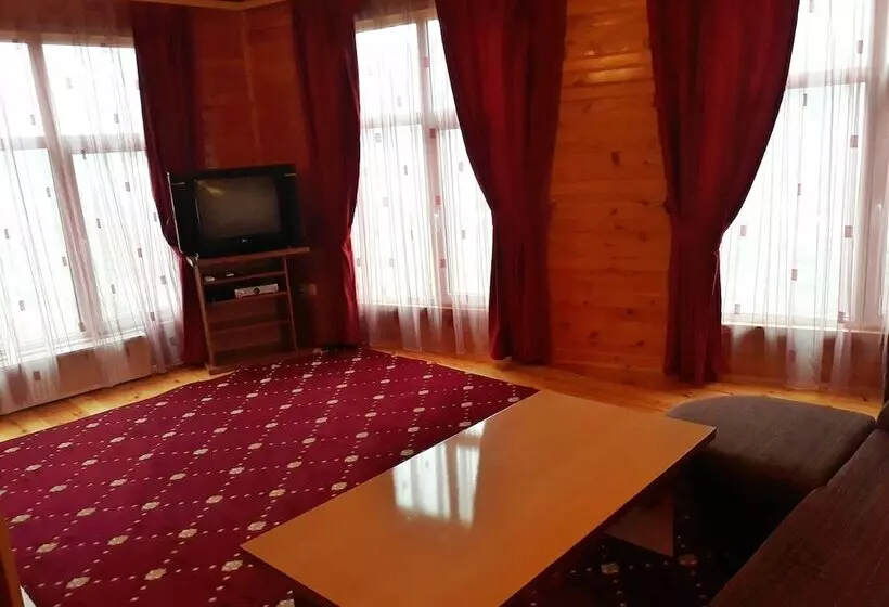Kungut Hotel & Restaurant