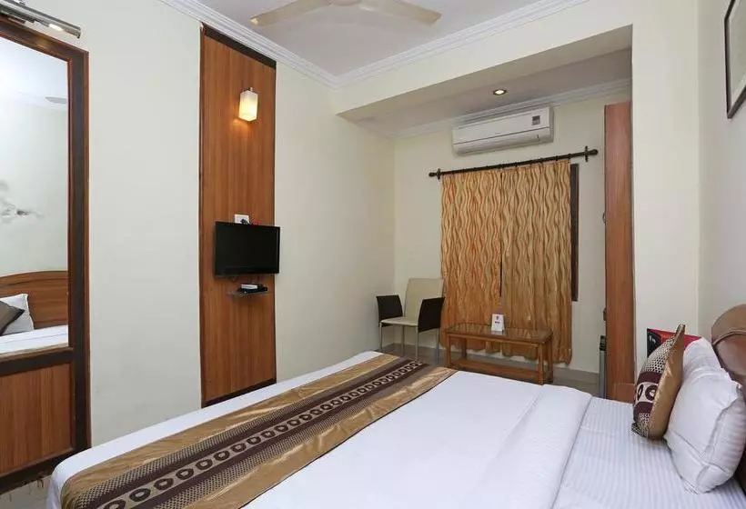 Oyo 11307 Hotel Satya Villas