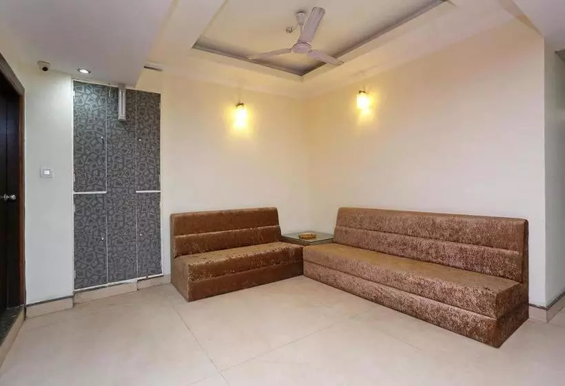 Oyo 11307 Hotel Satya Villas