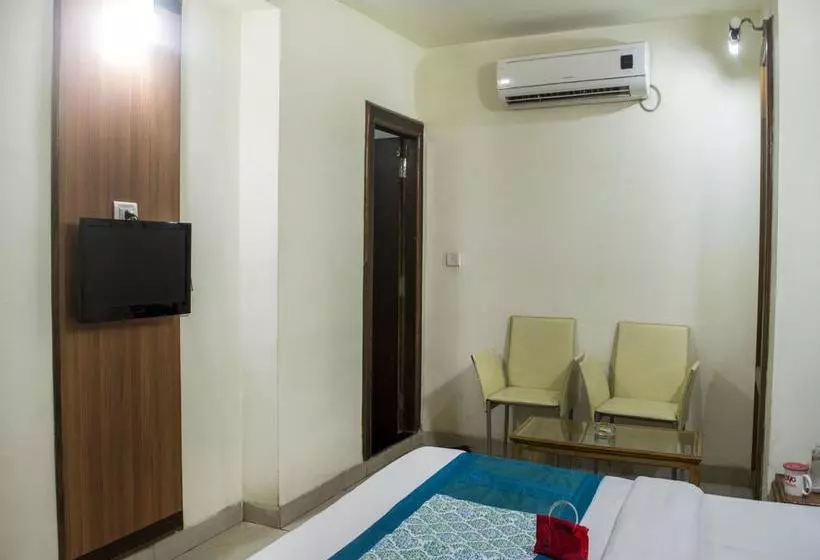 Oyo 11307 Hotel Satya Villas