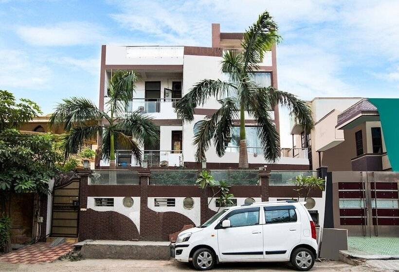 Oyo 457 Hotel Mittal Residency