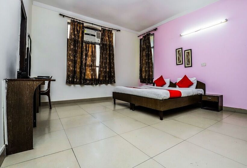 Oyo 457 Hotel Mittal Residency