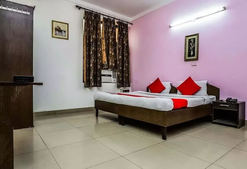 Oyo 457 Hotel Mittal Residency