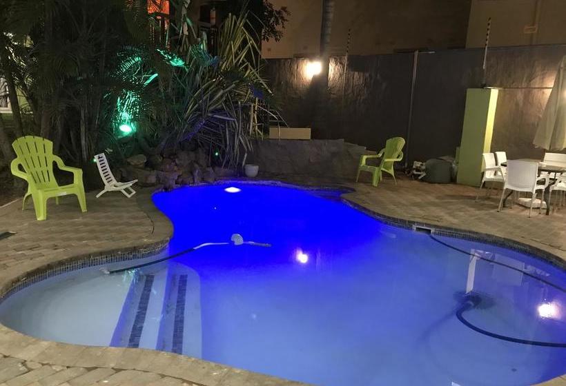 住宿加早餐 Pine Cottages