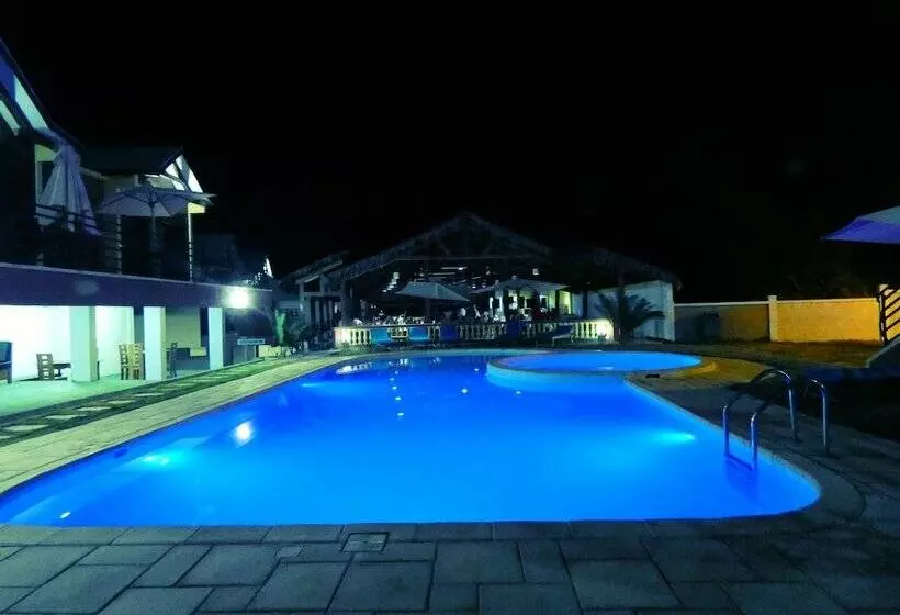 هتل Lovencie Lodge