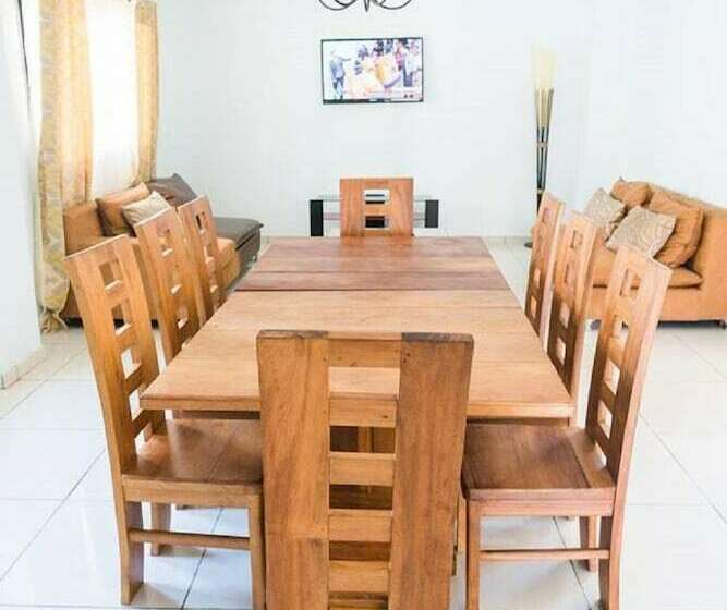 בית מלון כפרי Lovencie Lodge