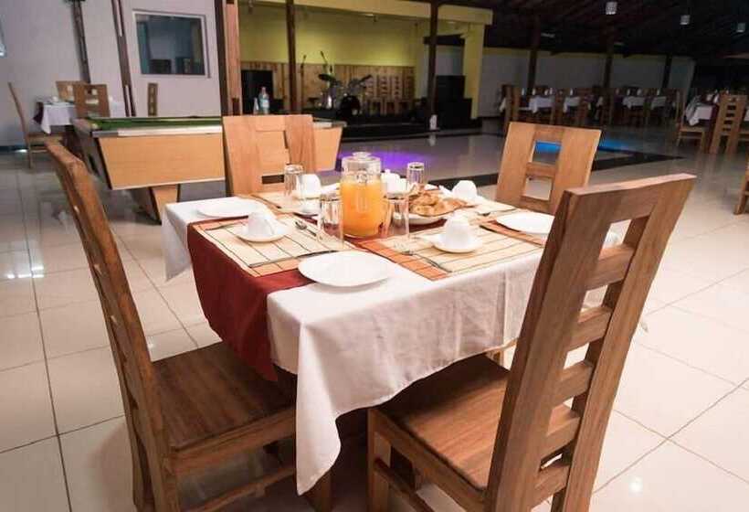 בית מלון כפרי Lovencie Lodge