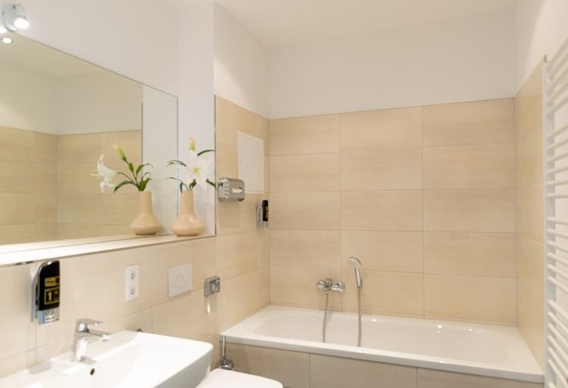 فندق Luga Homes  Stadthaus