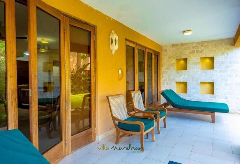 هتل Villa Mandhari Diani Beach