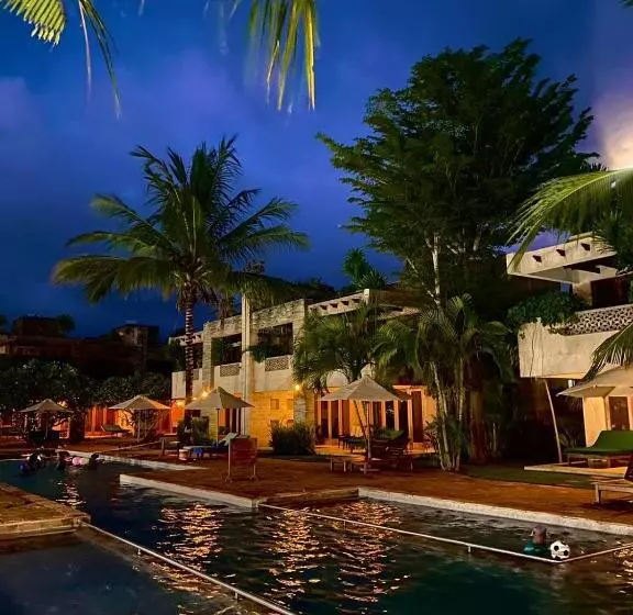 هتل Villa Mandhari   Diani Beach