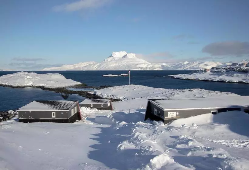 Inuk Hostels
