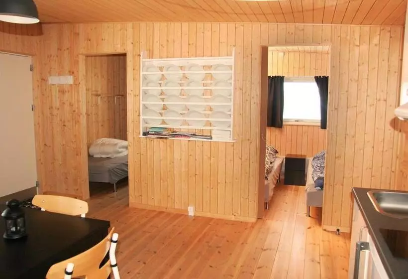 Inuk Hostels
