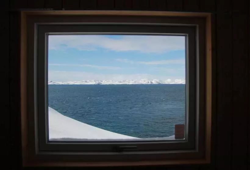 Inuk Hostels
