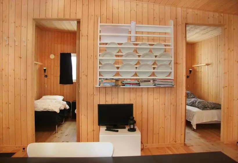 Inuk Hostels