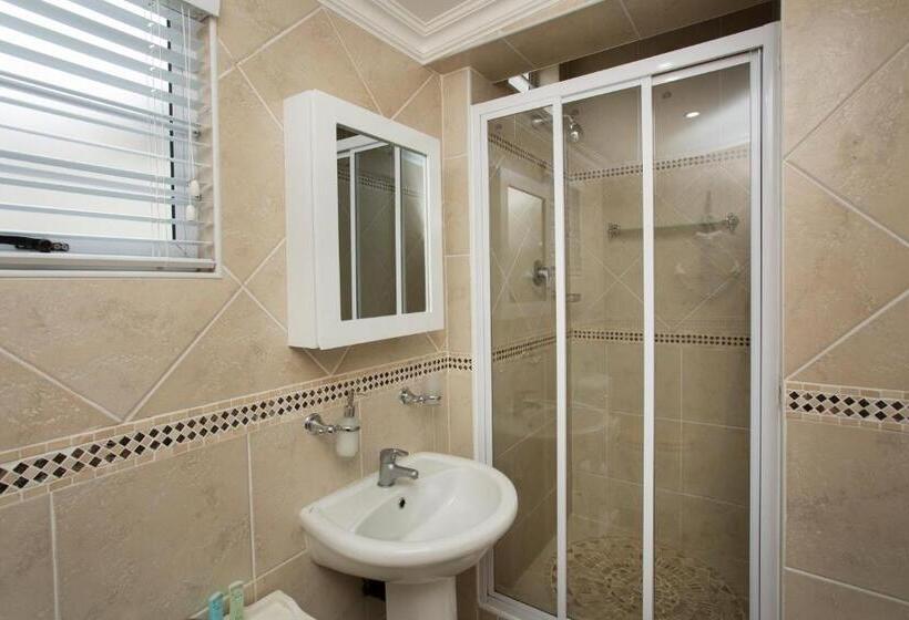 Ocean Hideaway Bed And Breakfast