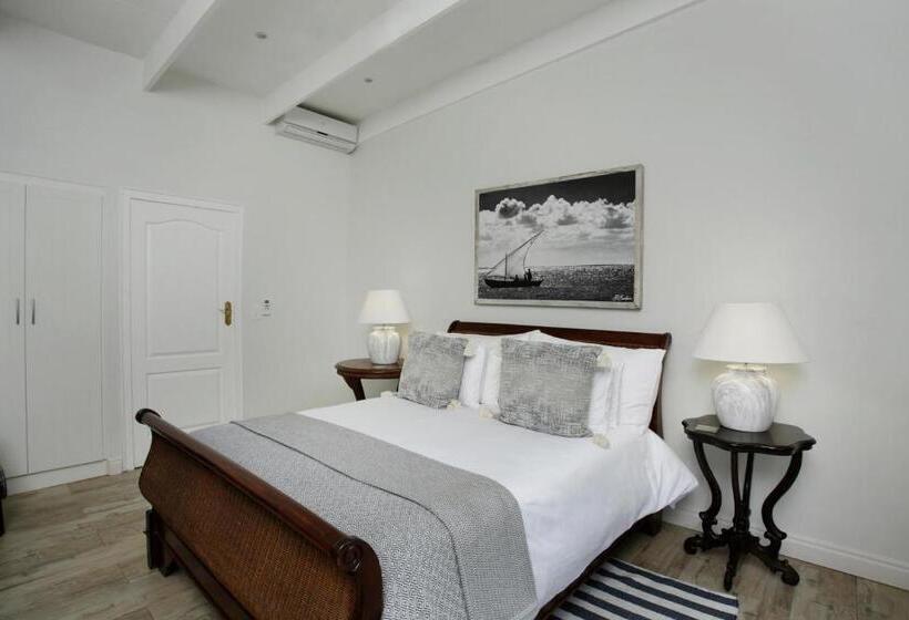 Ocean Hideaway Bed And Breakfast