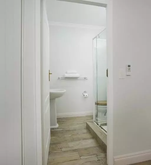 Ocean Hideaway Bed And Breakfast