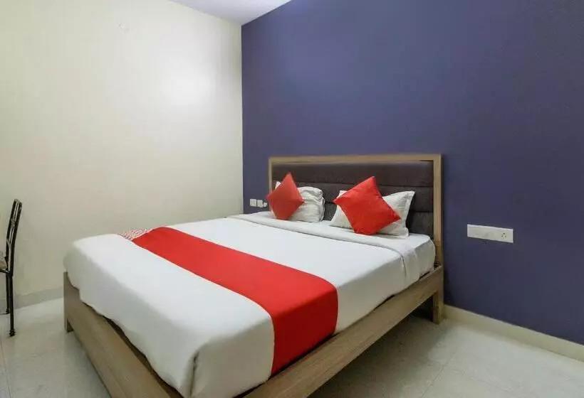 ホテル O Golden Inn Near Cubbon Park