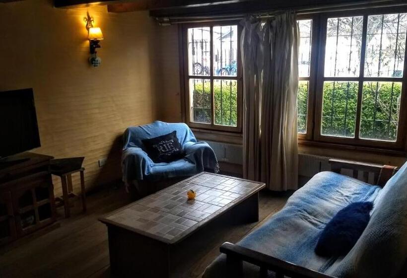 Universal Traveller's Hostel