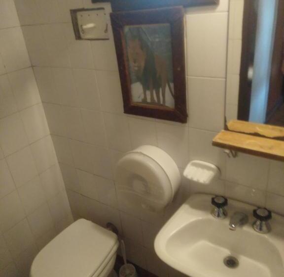 Universal Traveller's Hostel