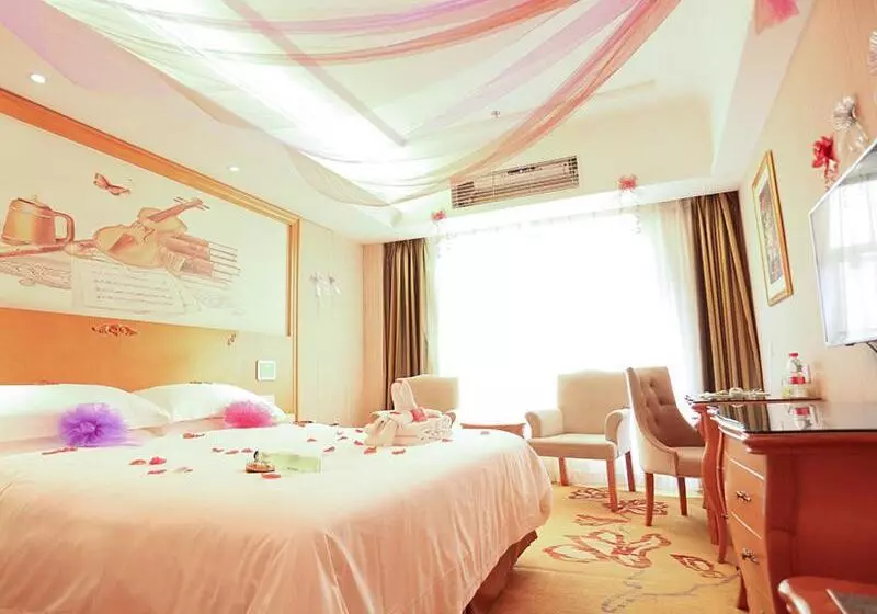 Vienna Hotel Huizhou Baiyun Road