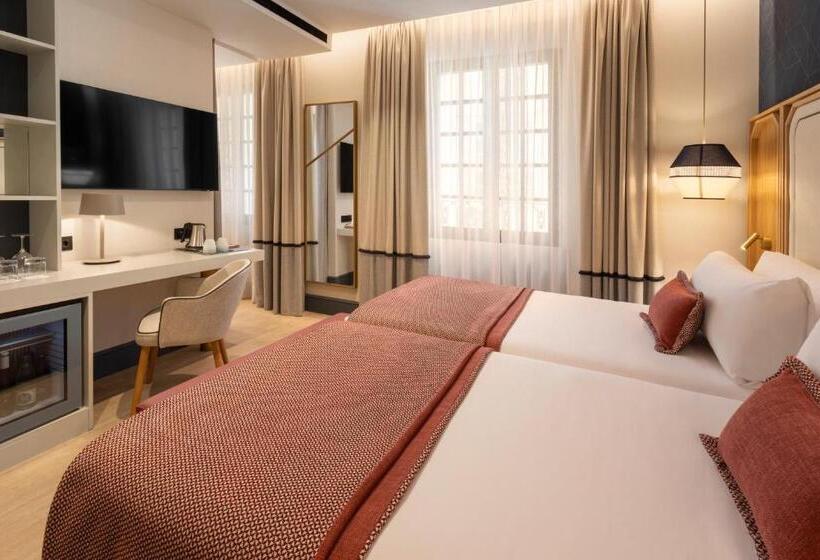 ホテル Catalonia Puerta Del Mar