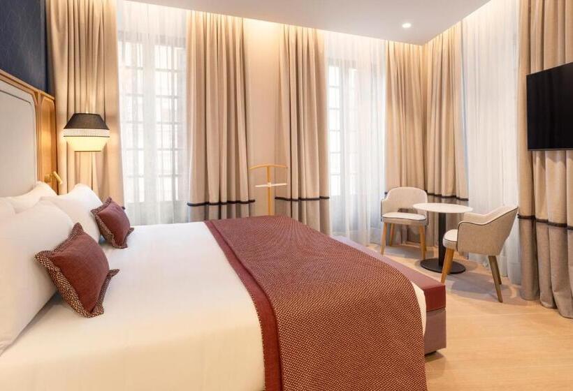 ホテル Catalonia Puerta Del Mar