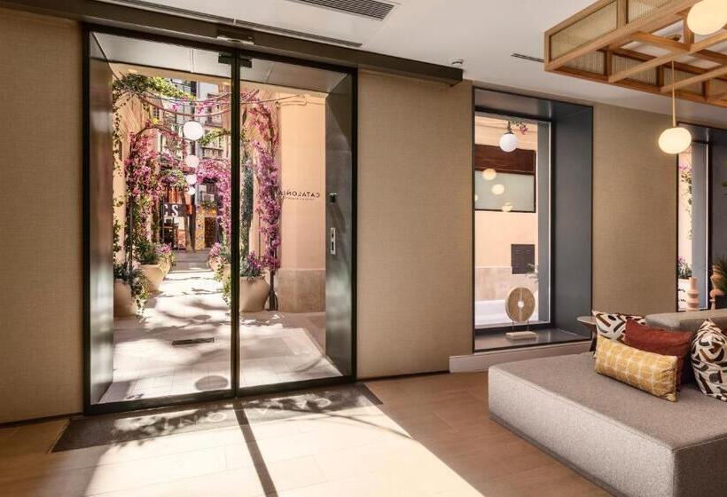 ホテル Catalonia Puerta Del Mar